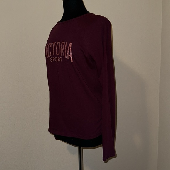 Victoria’s Secret Sport open back tee - Medium Maroon - Picture 5 of 9
